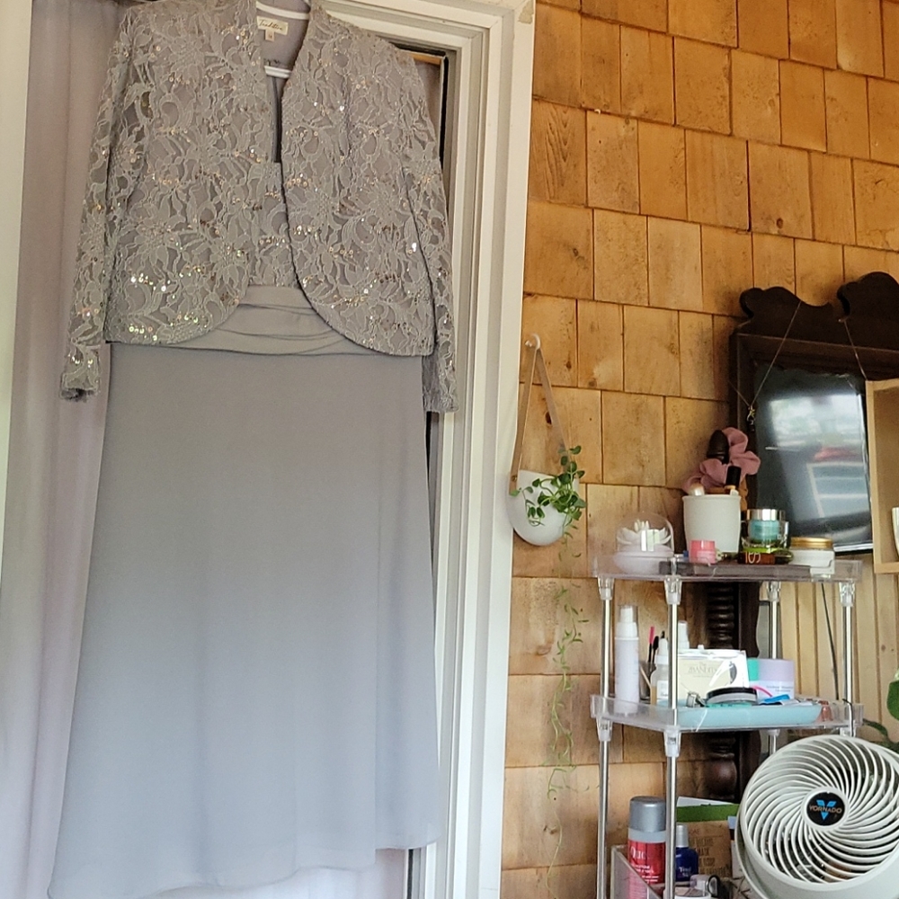 Flattering mother of the bride dress